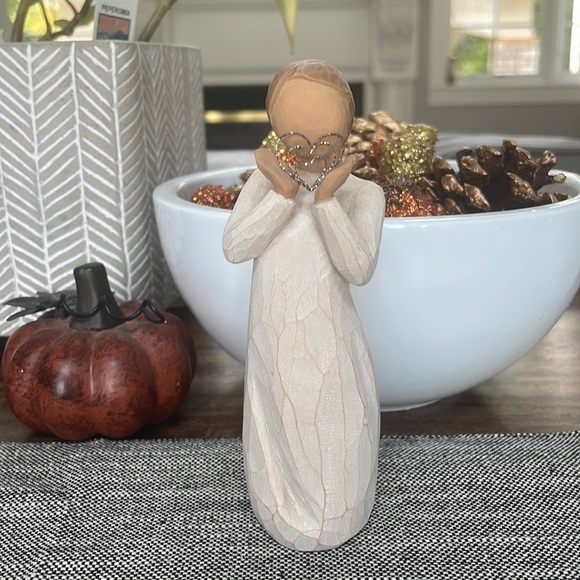 Willow Tree Other - Willow Tree Figure, “Lots of Love”